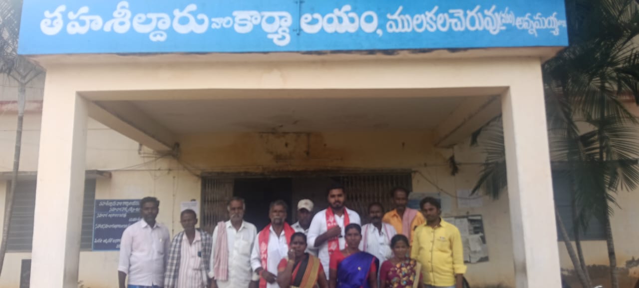 కరువు మండలాలుగా ప్రకటించాలి