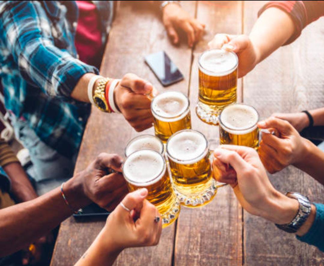 తాగుడే తాగుడు.. 31 నైట్.. రూ.314 కోట్ల సేల్బీర్లు.. విస్కీలు.. ఏదైతేంది..ఊదేశారు