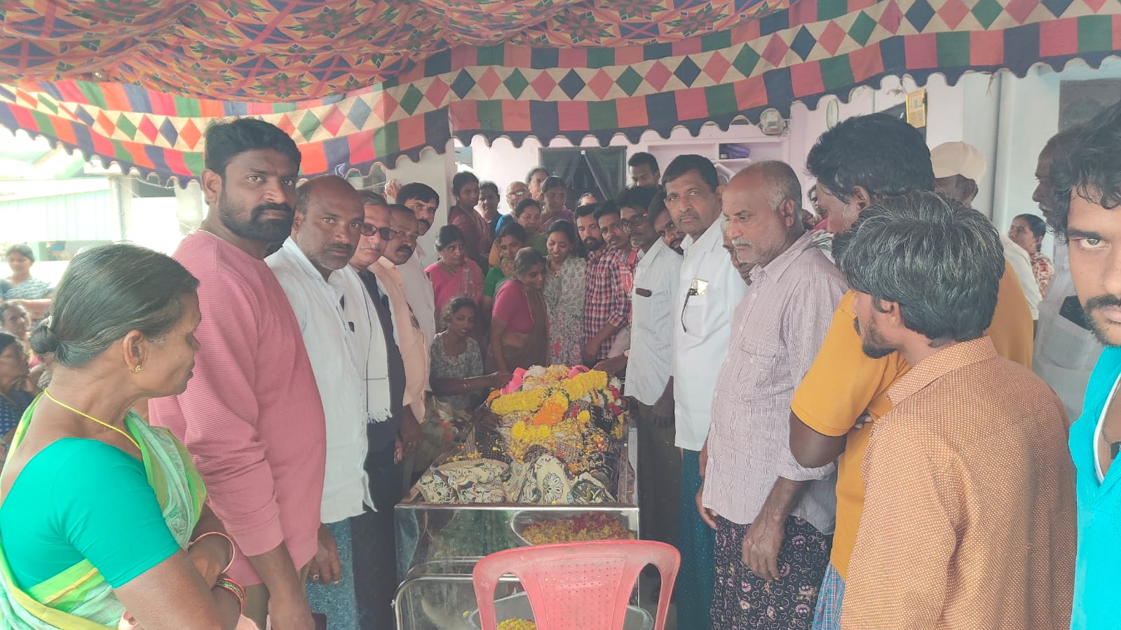 వీరారెడ్డి మరణం పార్టీకి తీరని లోటు.