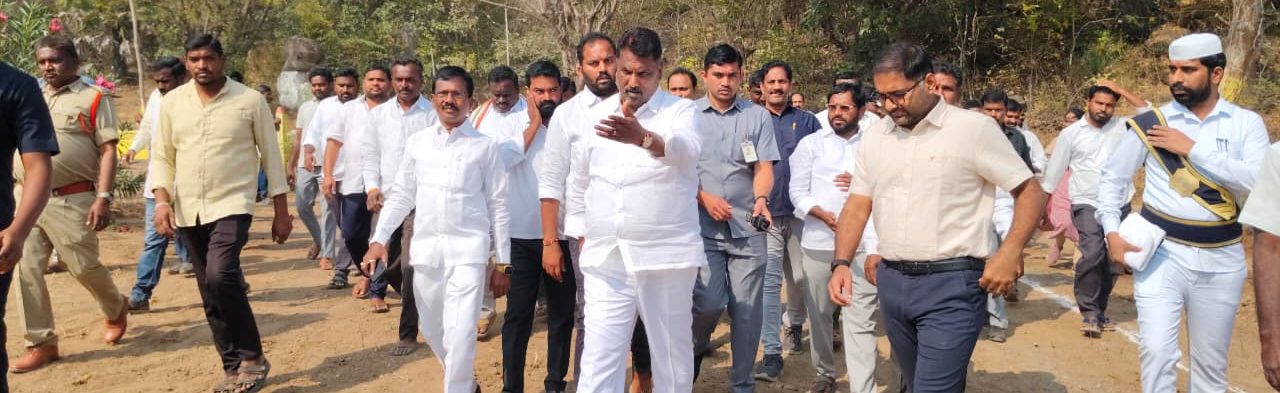 సమ్మక్క సారలమ్మ జాతర ఏర్పాట్లు పకడ్బందీగా చేయండి