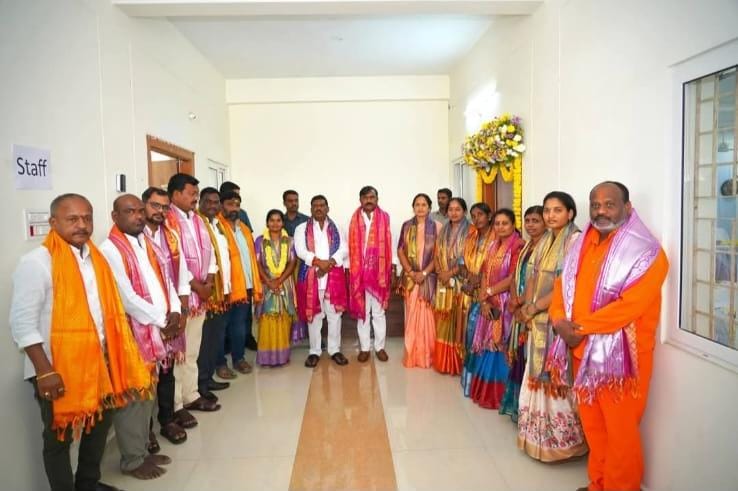 ఇస్నాపూర్ మున్సిపాలిటీ తొలి పాలకవర్గ సమావేశంలో ఎమ్మెల్యే జిఎంఆర్