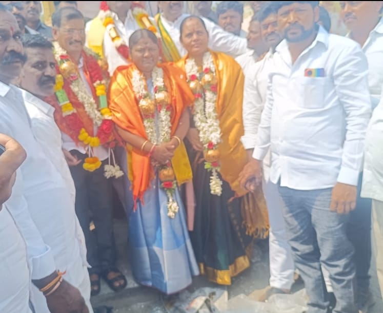 టిడిపి జిల్లా అధ్యక్షురాలు గుడిసె ఆది కృష్ణమ్మకు అభినందనలు తెలిపిన టిడిపి నాయకులు