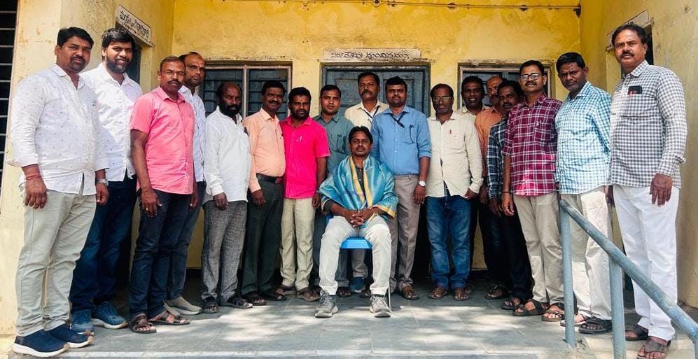 ఎస్టియు ఆధ్వర్యంలో నూతన ఎంఈఓ కు సన్మానం