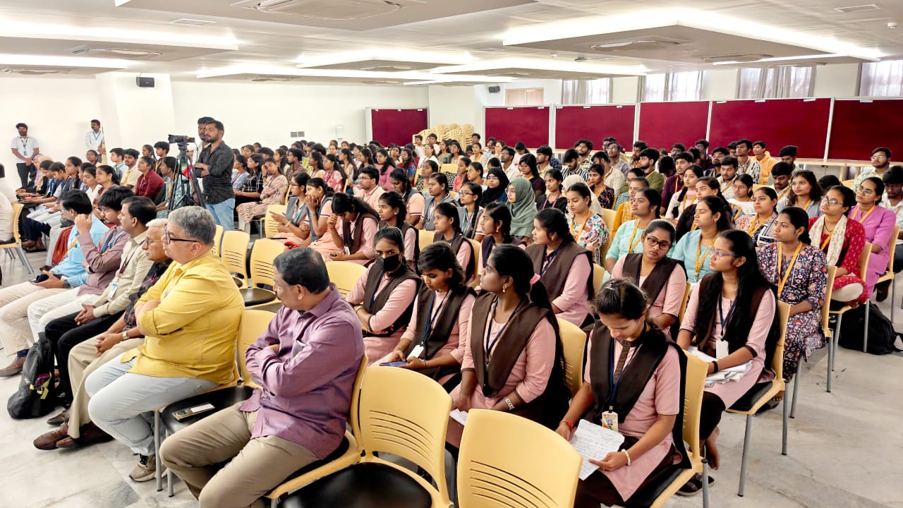 యువ భాగస్వామ్యంతోనే వికసిత భారత్‌ సాధ్యం