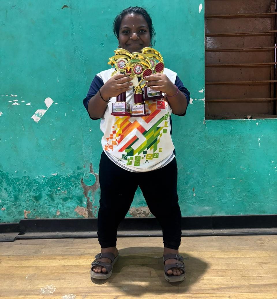 వైకల్యాన్ని జయించి జాతీయ స్థాయికి : కళ్యాణదుర్గం మట్టిలో విరిసిన ఆణిముత్యానికి చేయూత అందించిన ఇన్ఫినిటీ చారిటబుల్ ట్రస్ట్ సభ్యులు