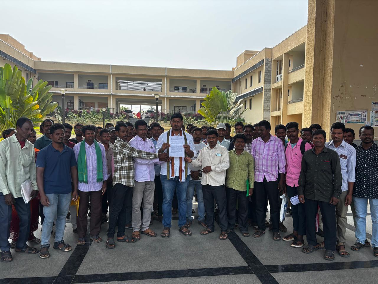 ఆదివాసీలకు మౌలిక వసతుల కల్పనే ధ్యేయం