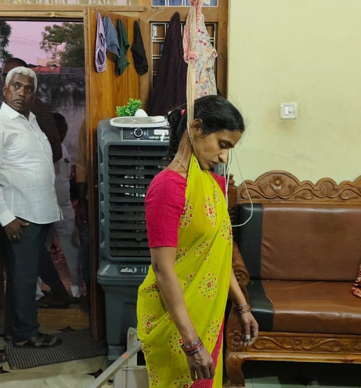 భర్త వివాహేతర సంబంధం మనస్థాపంతో భార్య ఆత్మ హత్య