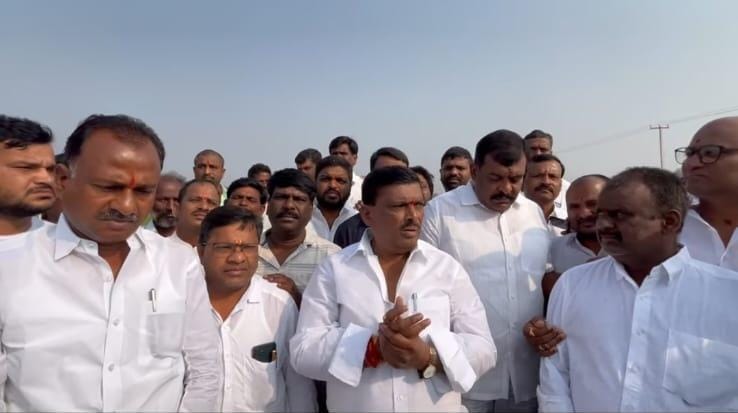 అన్నారం రైతుల కోసం అవసరమైతే ఆమరణ నిరాహార దీక్ష..