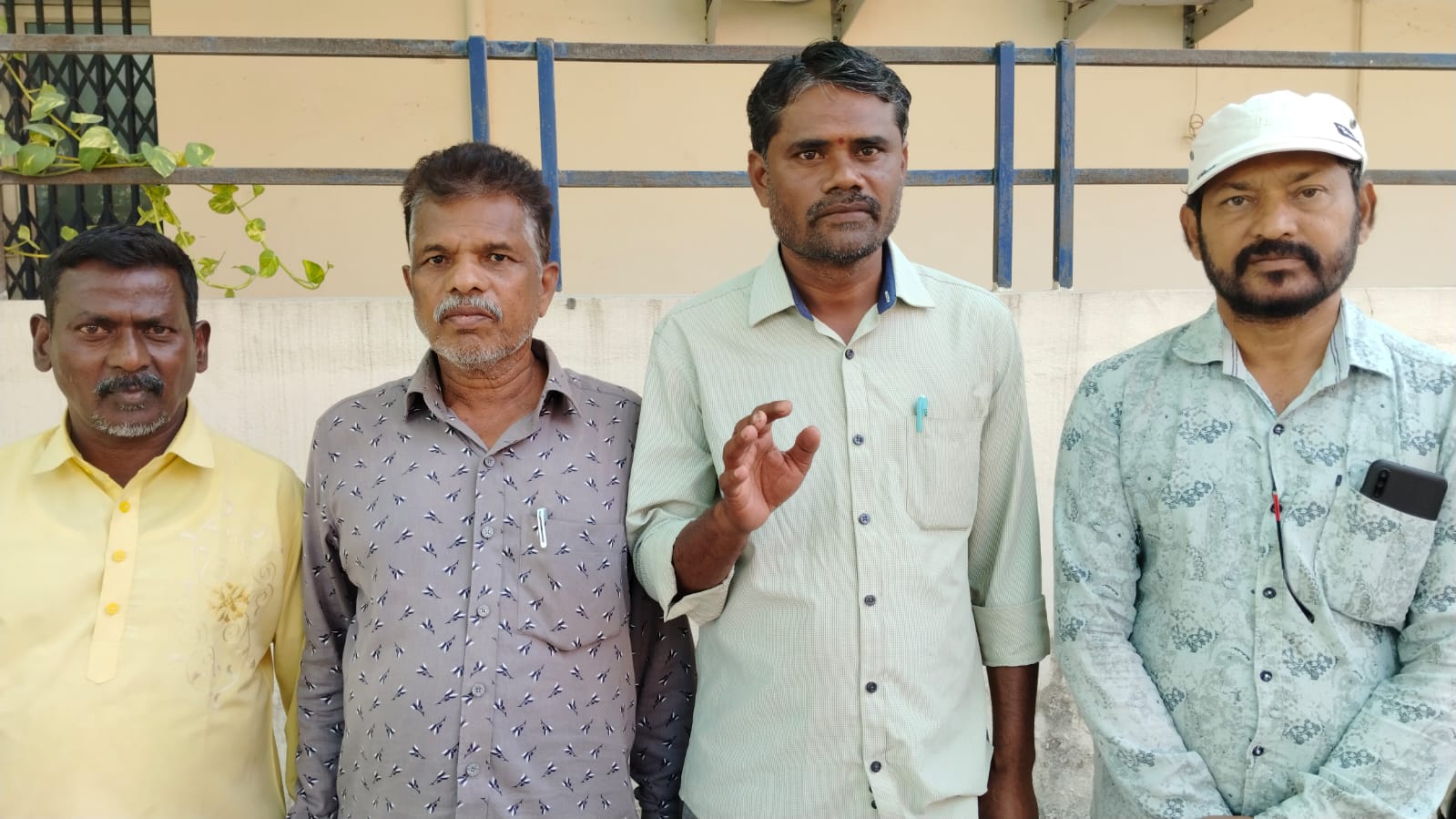 ఔట్సోర్సింగ్ ఉద్యోగాలలో బీసీలకు 50 శాతం రిజర్వేషన్లు కల్పిస్తూ రాష్ట్ర ప్రభుత్వం జీవో విడుదల చేయాలి