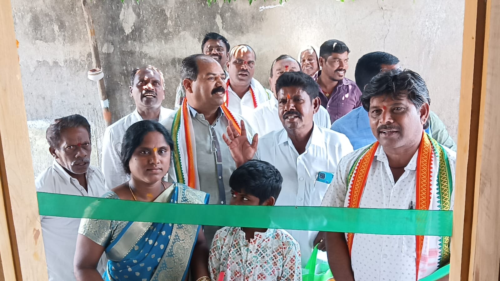 గంభీరావుపేట మండల కేంద్రంలో ఇందిరమ్మ నూతన గృహప్రవేశం నూతన గృహప్రవేశ